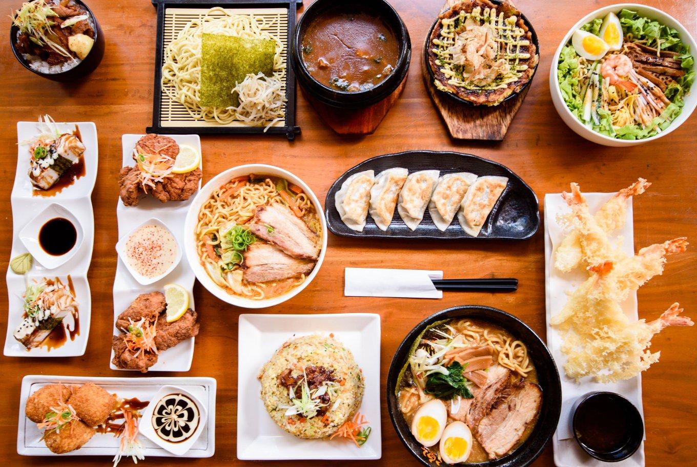 Quels sont les 2 aliments les plus courants dans le régime alimentaire japonais typique ?