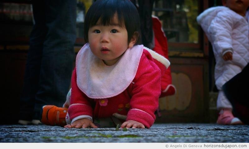 Comment les parents japonais traitent-ils leurs enfants ?