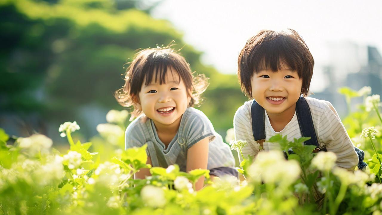 Combien de temps les enfants vivent-ils avec leurs parents au Japon ?