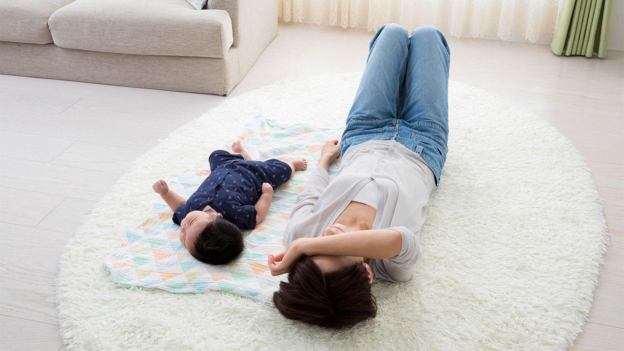 Les mères japonaises donnent-elles un bain à leurs fils ?