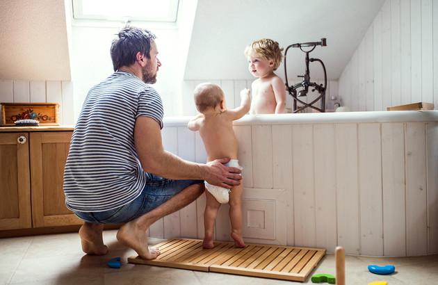 Est-il normal de prendre un bain en famille au Japon ?