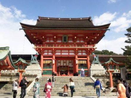 Qui est considéré comme grand au Japon ?