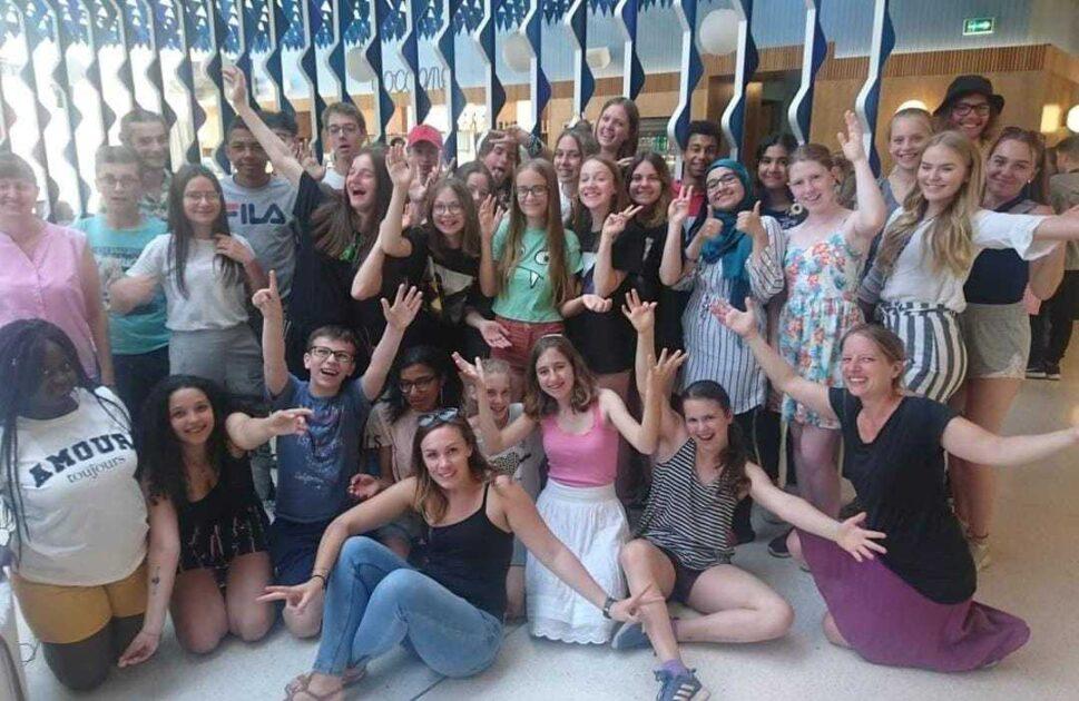Les jeunes de 17 ans peuvent-ils conduire au Japon ?