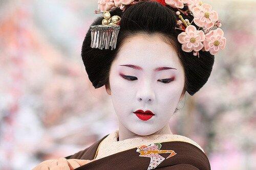 Pourquoi la peau blanche est-elle considérée comme belle au Japon ?