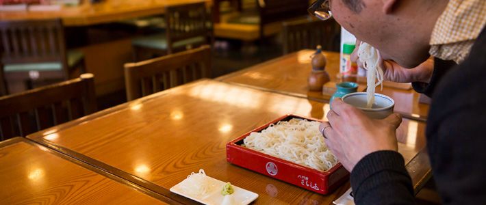 Pourquoi les Japonais mangent-ils bruyamment les soba ? | Nippon ...