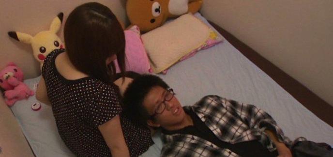 Est-ce que les gens se font des câlins au Japon ?