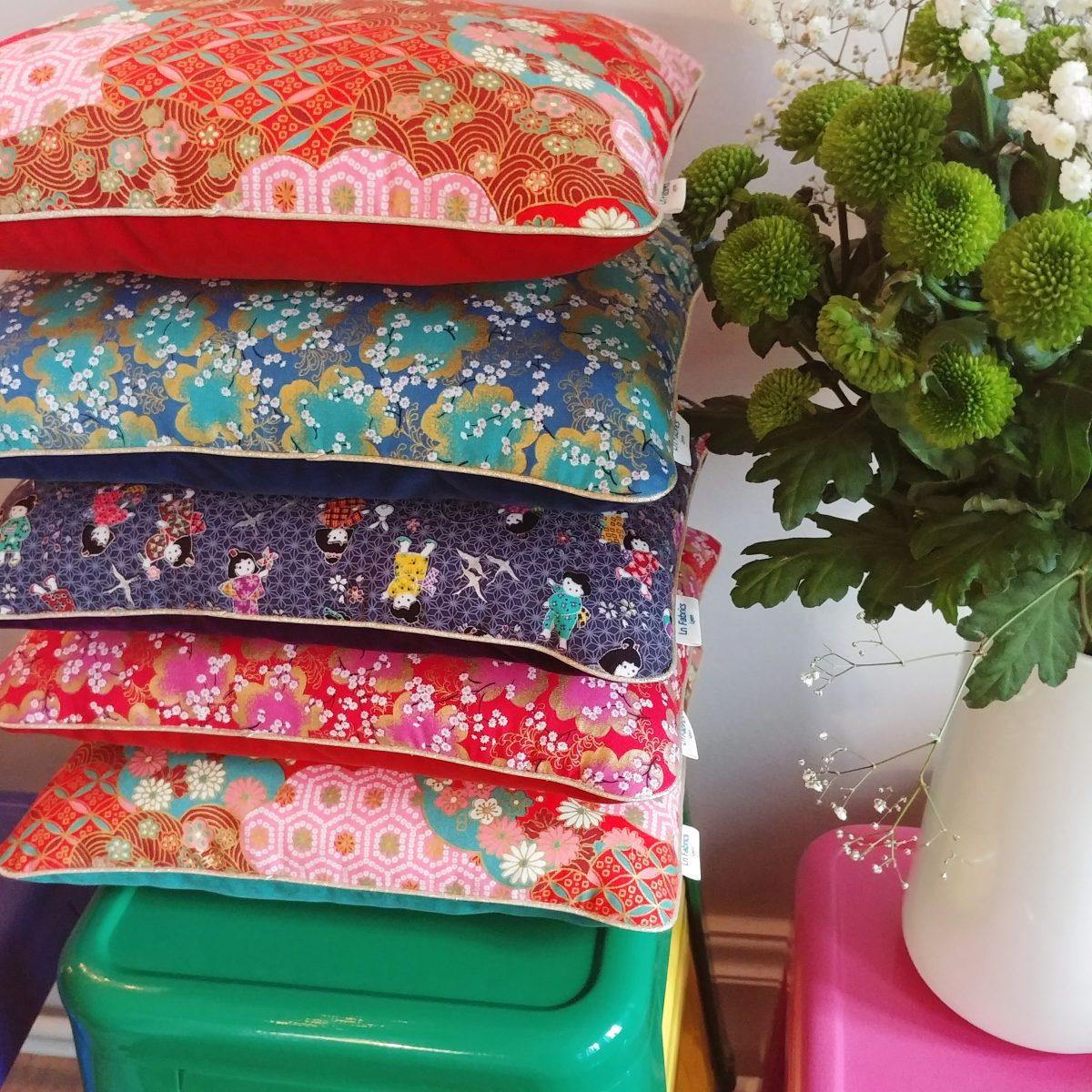 Pourquoi les Japonais s’assoient-ils sur des coussins ?