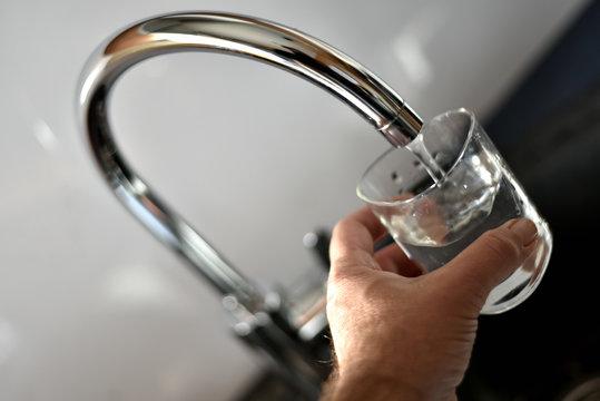 Peut-on boire l’eau du robinet des hôtels au Japon ?