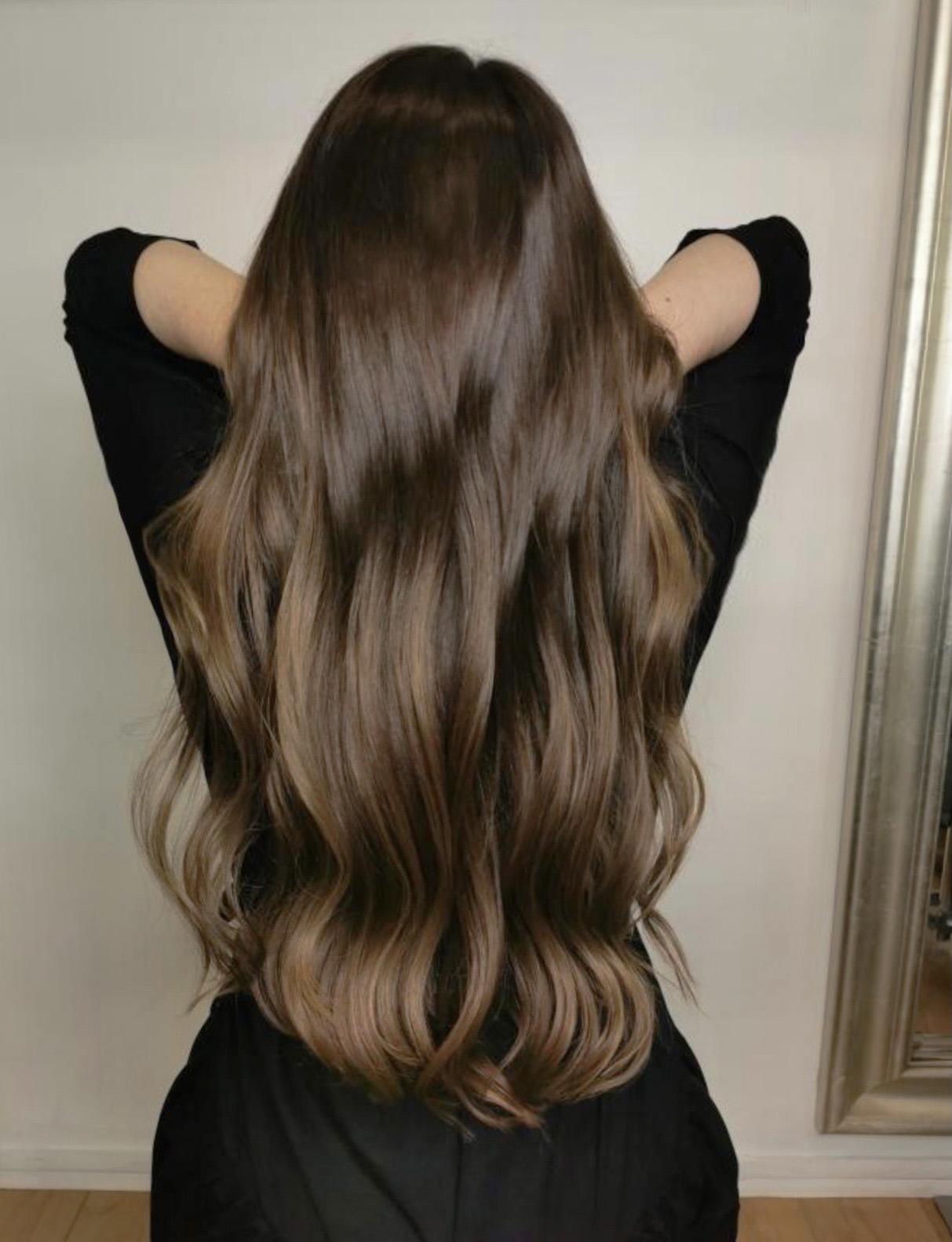 Les cheveux longs sont-ils autorisés dans les écoles japonaises ?