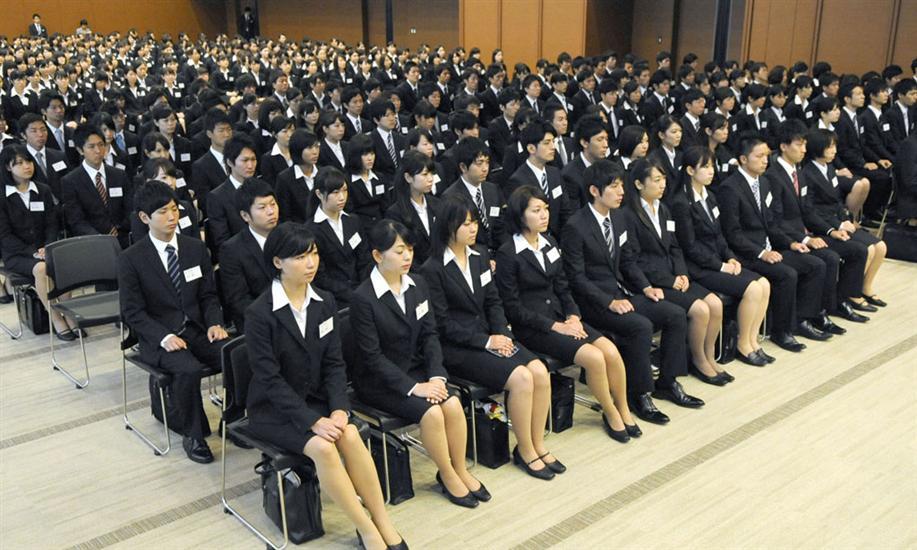 Les Japonais travaillent-ils encore de longues heures ?